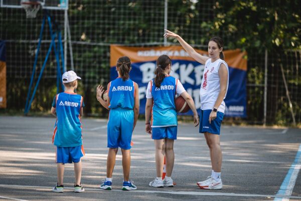 Basket-Friends-Kamp-2.deo-102