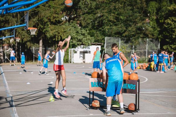 Basket-Friends-Kamp-2.deo-145