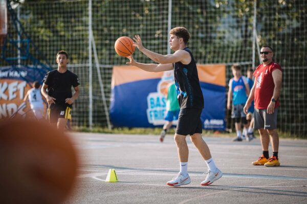 Basket-Friends-Kamp-2.deo-2